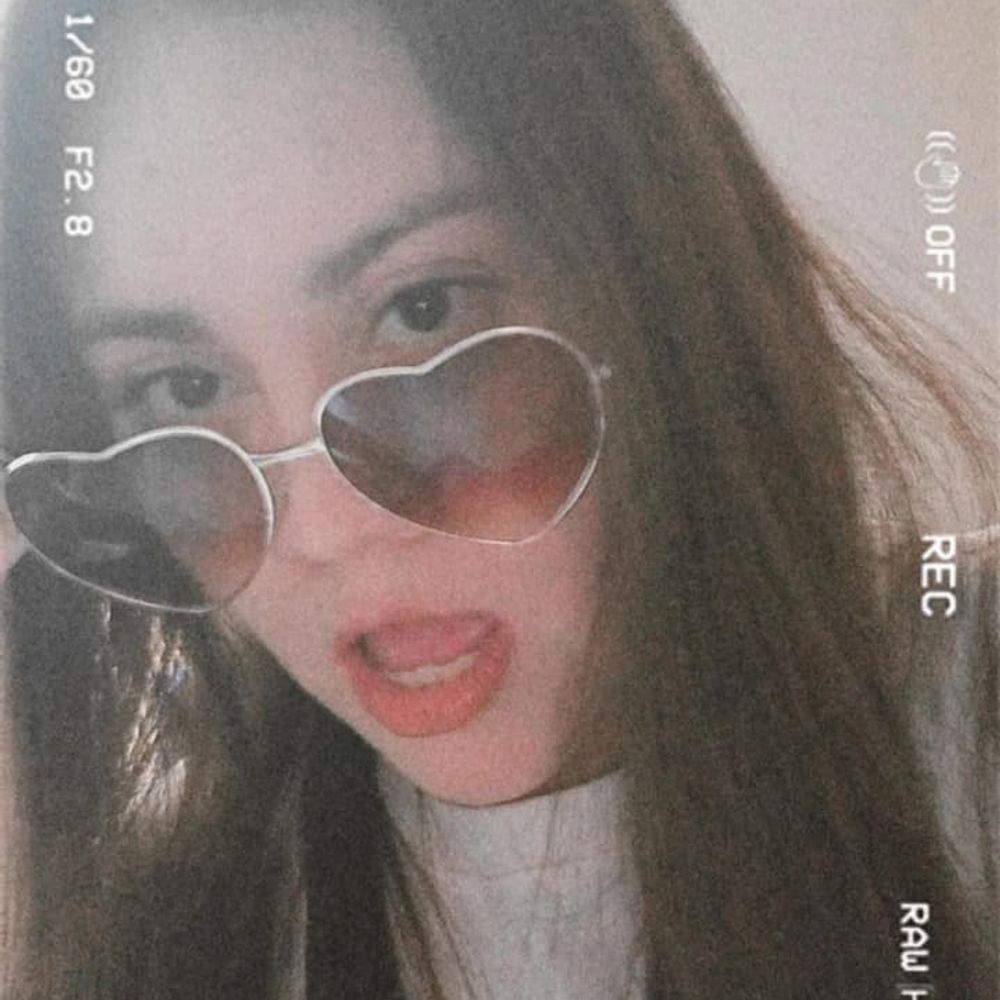 🧿 Paula ⊬