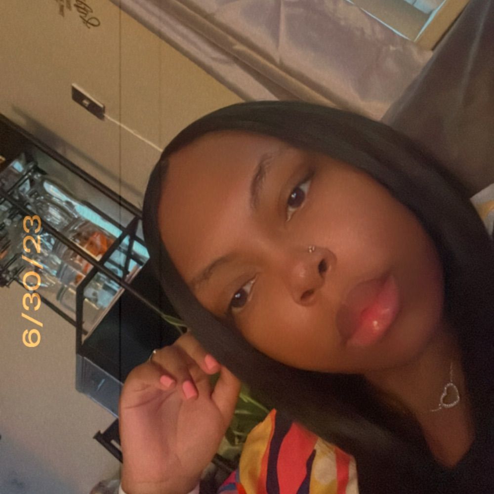 Zhane🤍📚