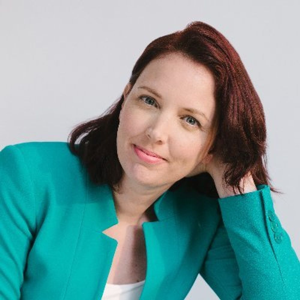 Jennifer Hollett