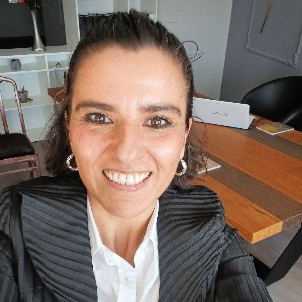 Avukat Emine Çelik