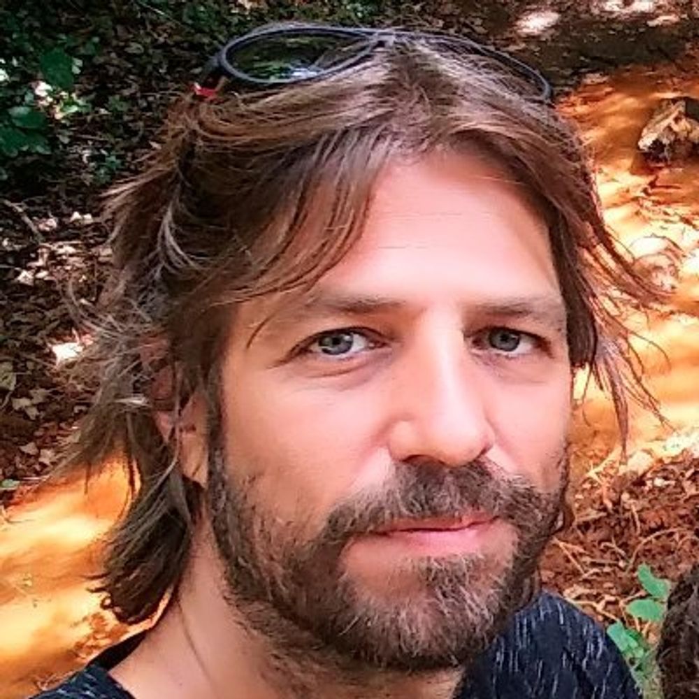 manuel bueno