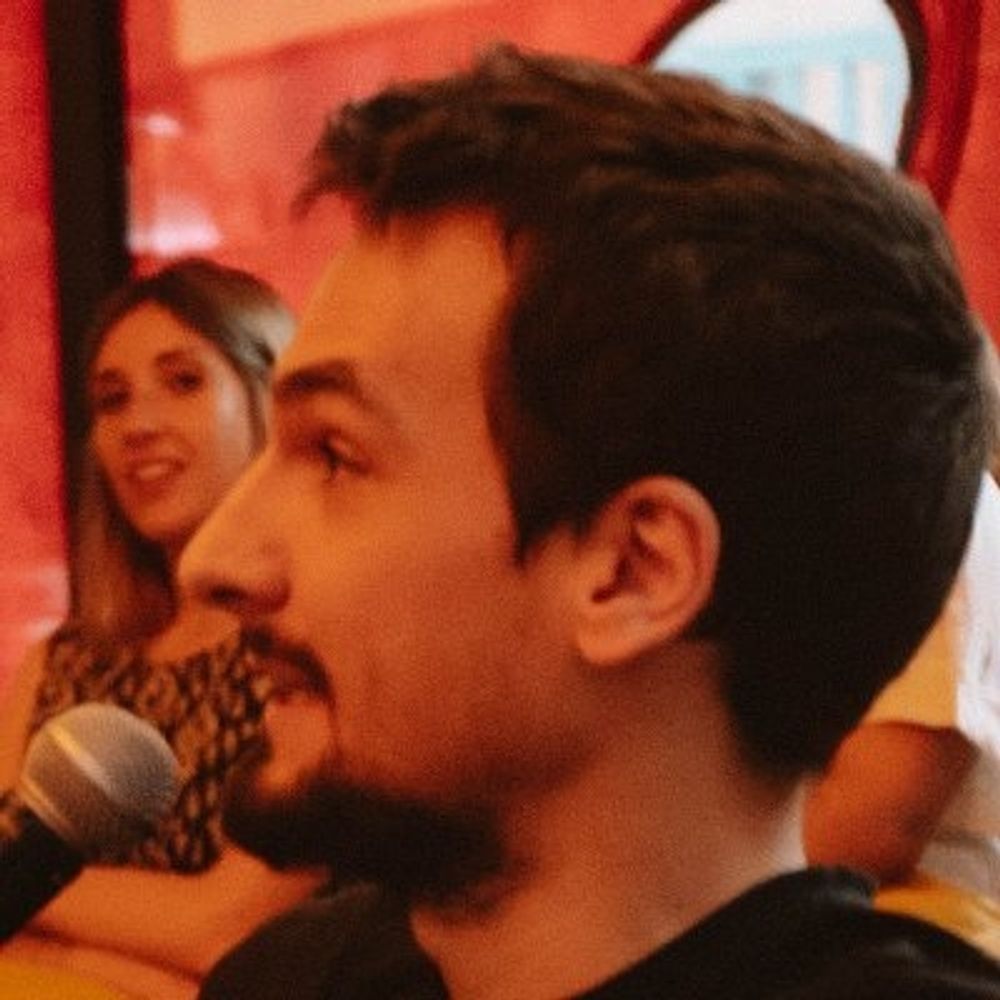 Arturo Tena