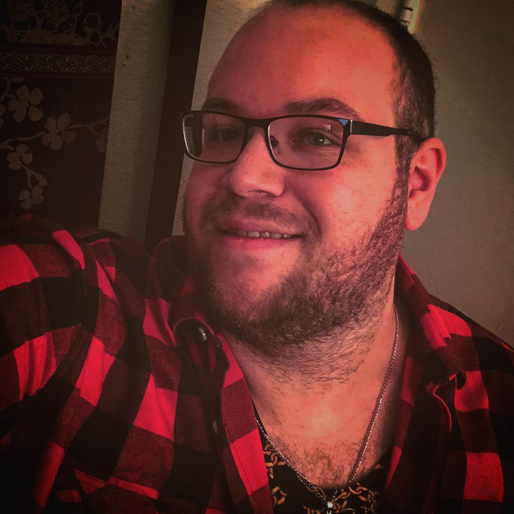 SigDoesGayStuff