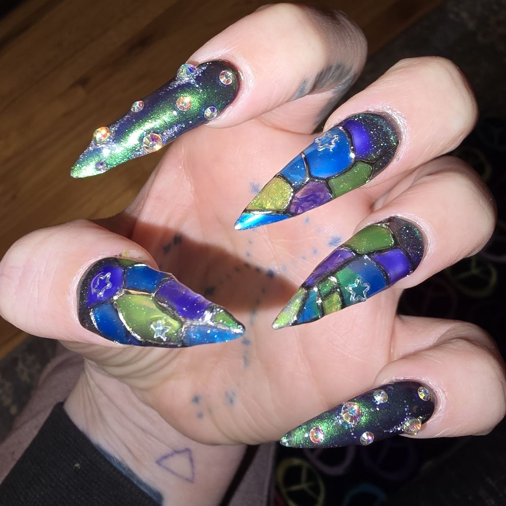 Foxfire Nails