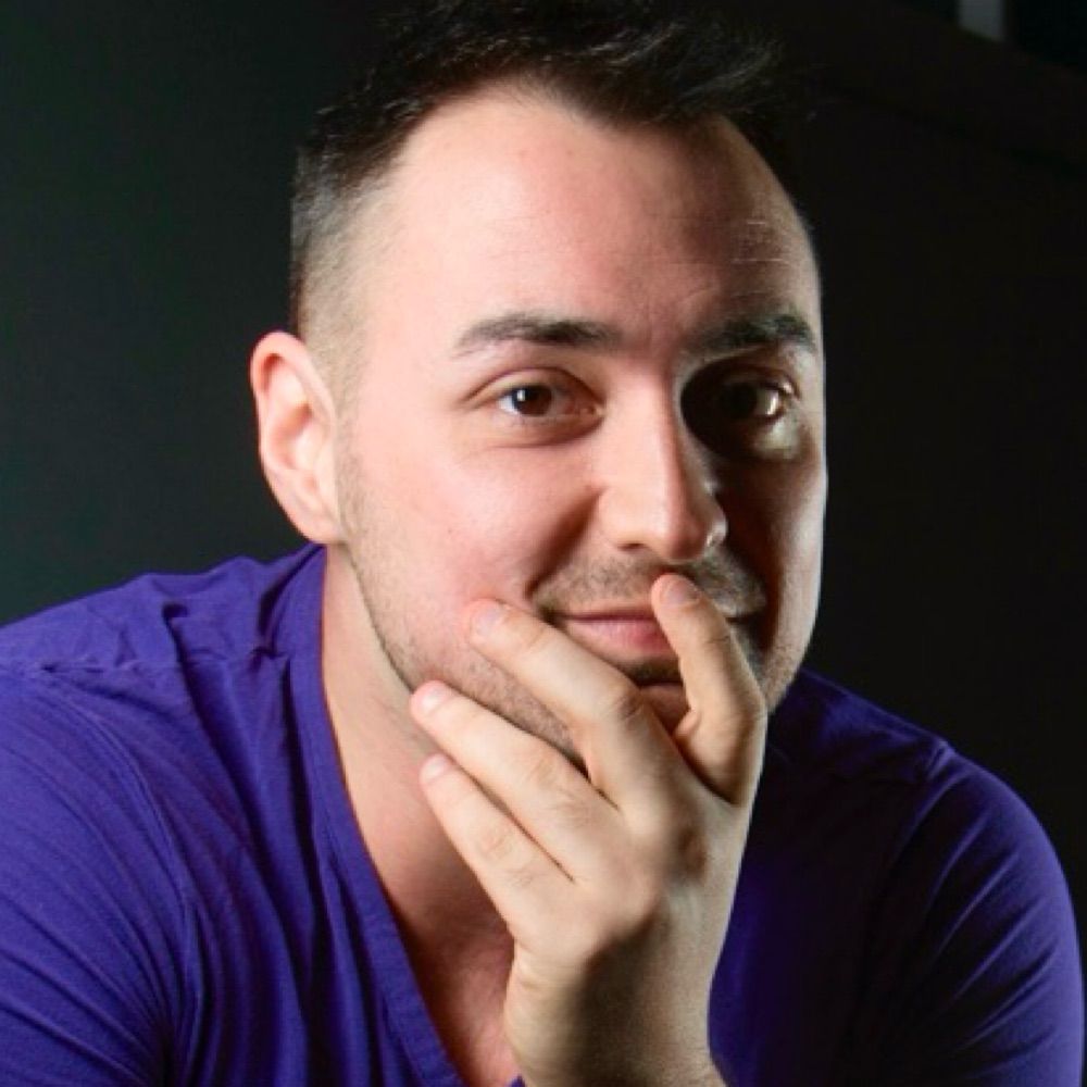 Justin He/Him