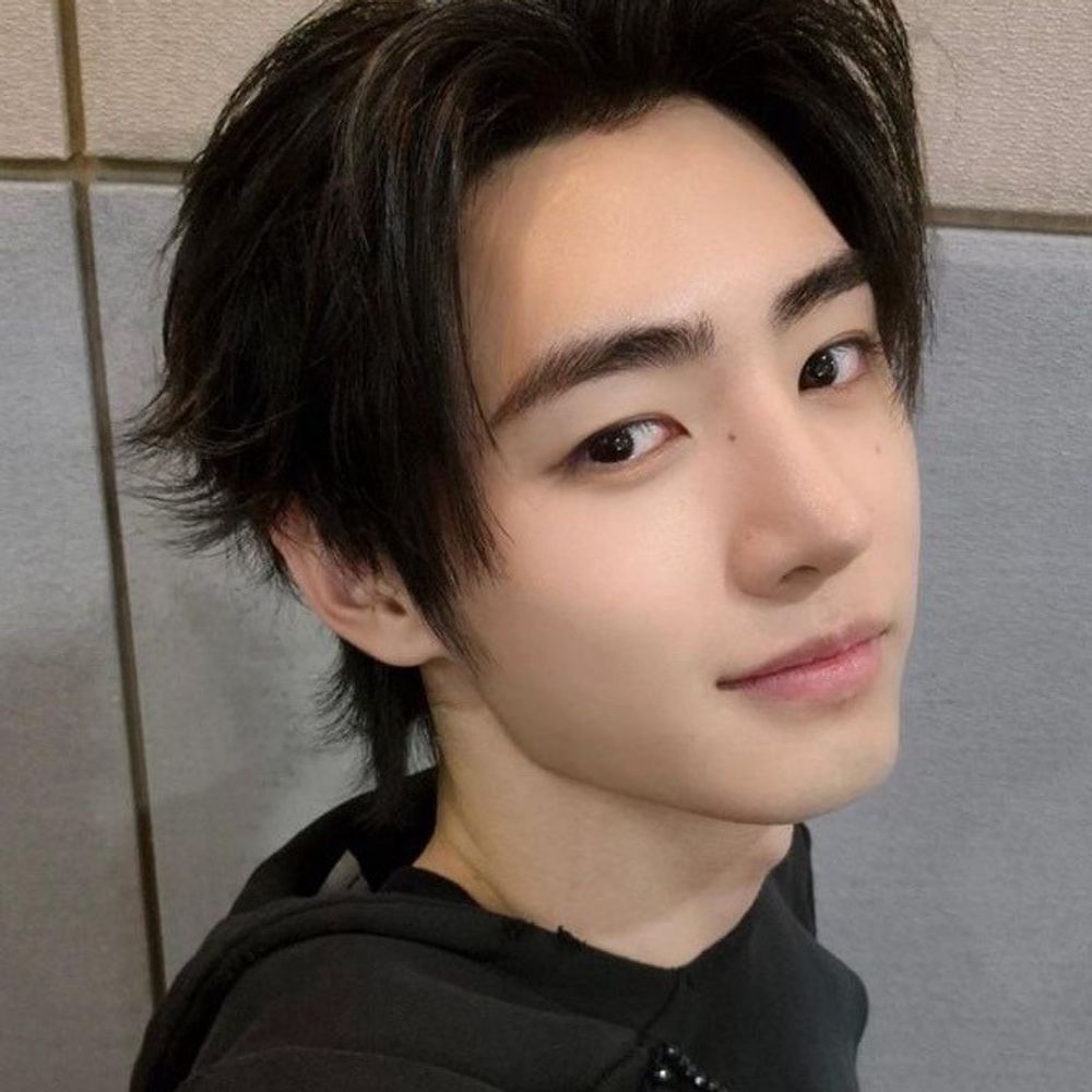 jaebum.