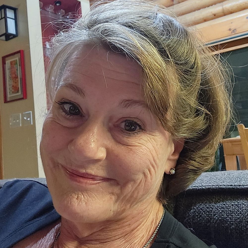 Bonnie J Hammond