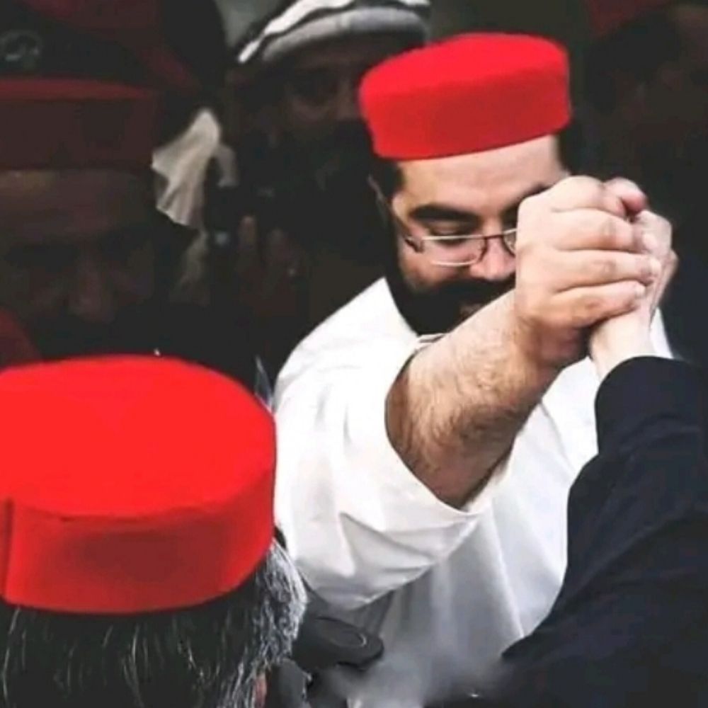 کامریڈ🚩