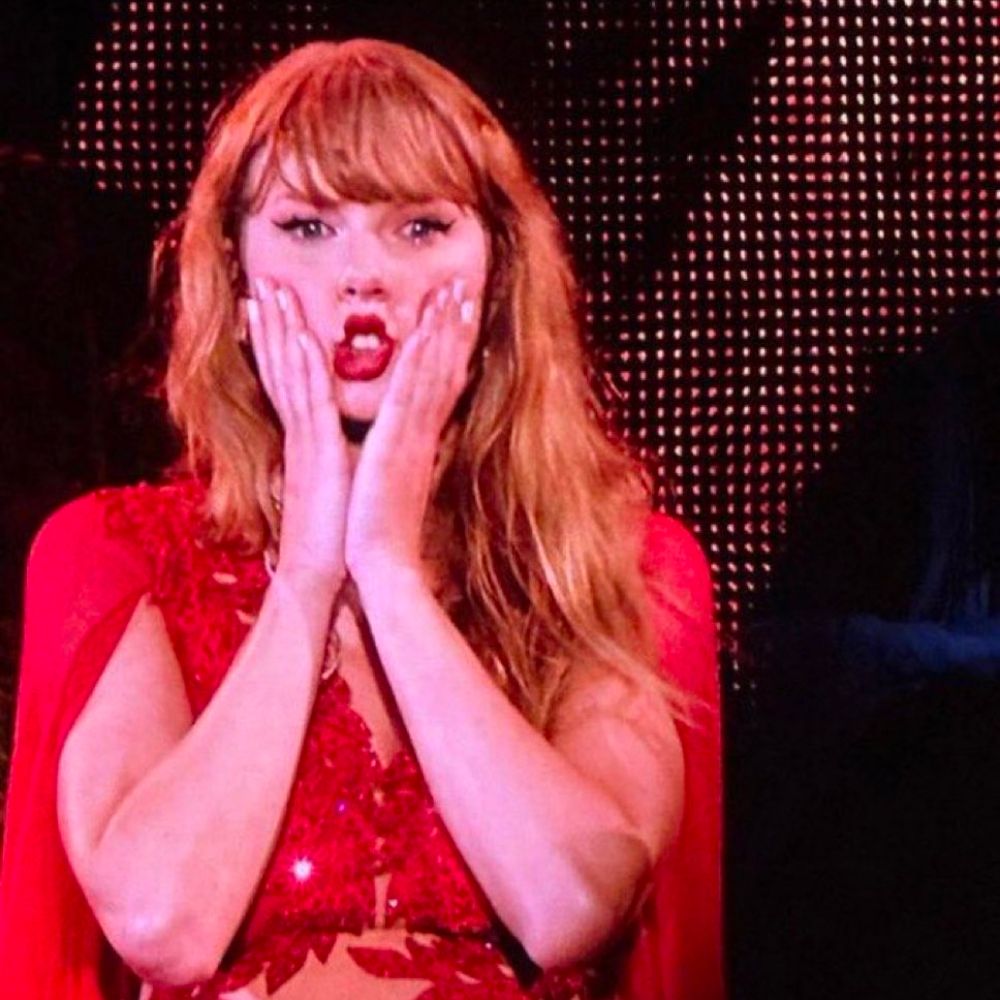 Aris VIU A TAYLOR