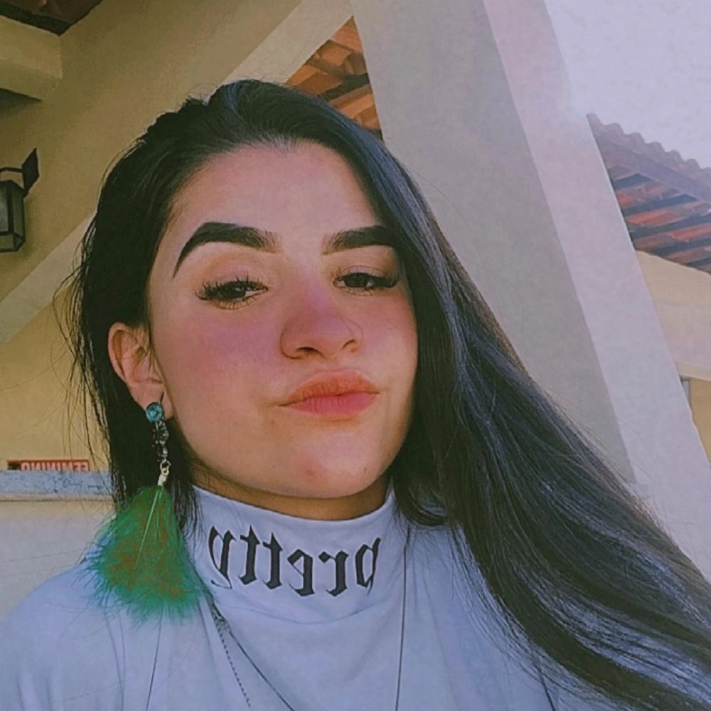 R -_-