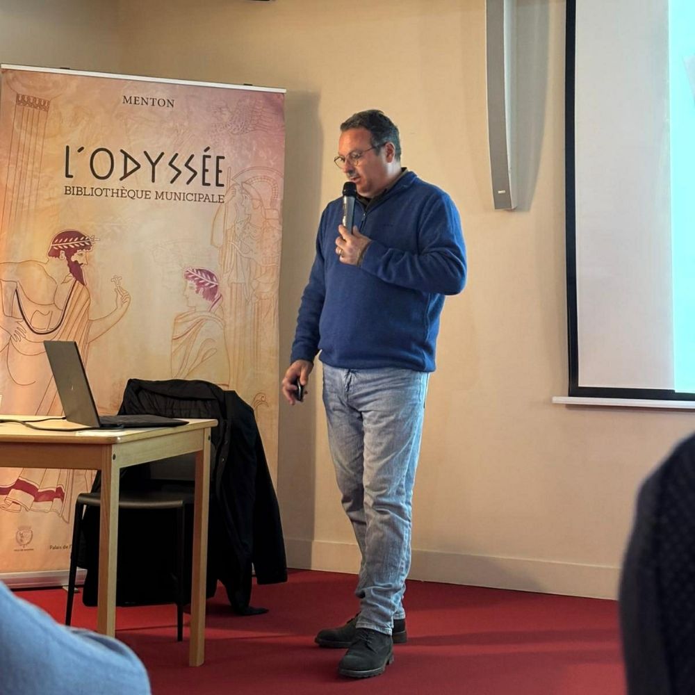 Patrick Estève, Docteur en systèmes d'information