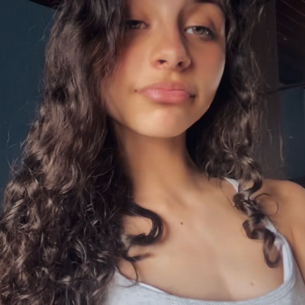 ⠀