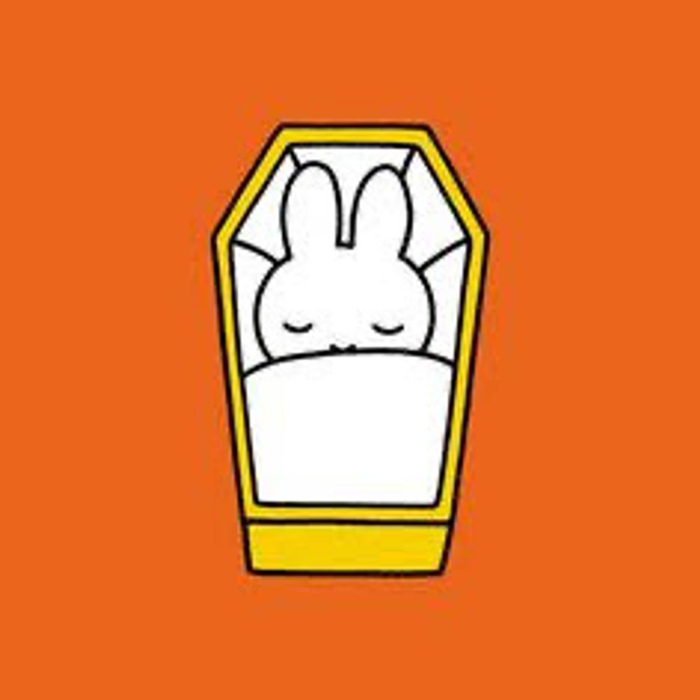 皿を洗う