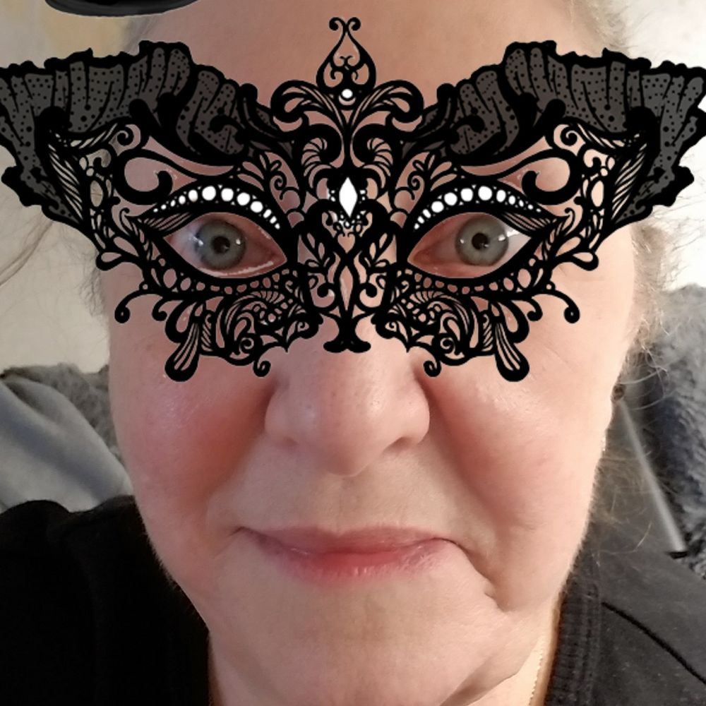 Silvia Lester Ponedal aka SilveryLuster