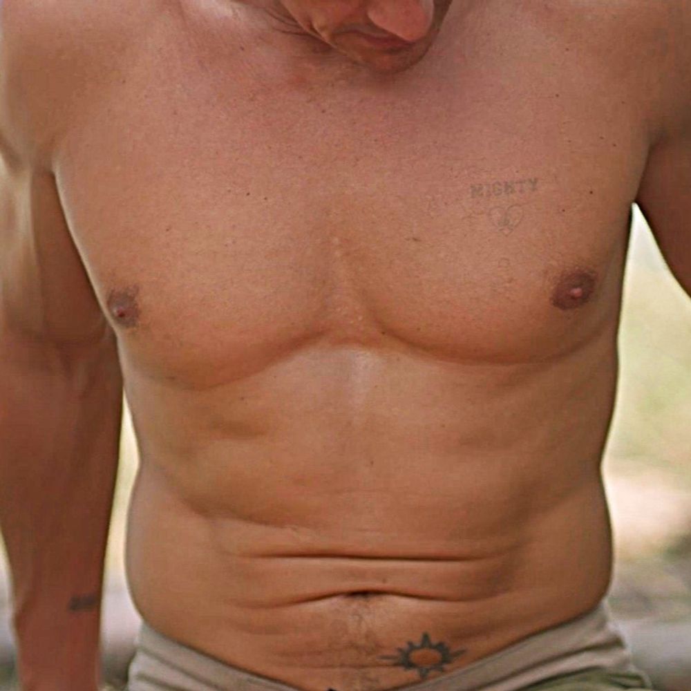 Orlando Bloom Nipples