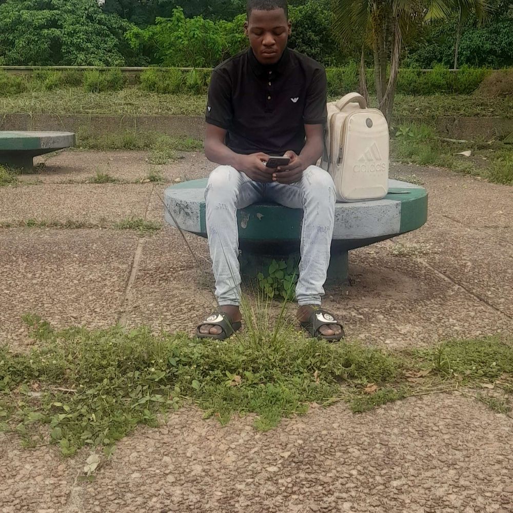 theImoleayo_host