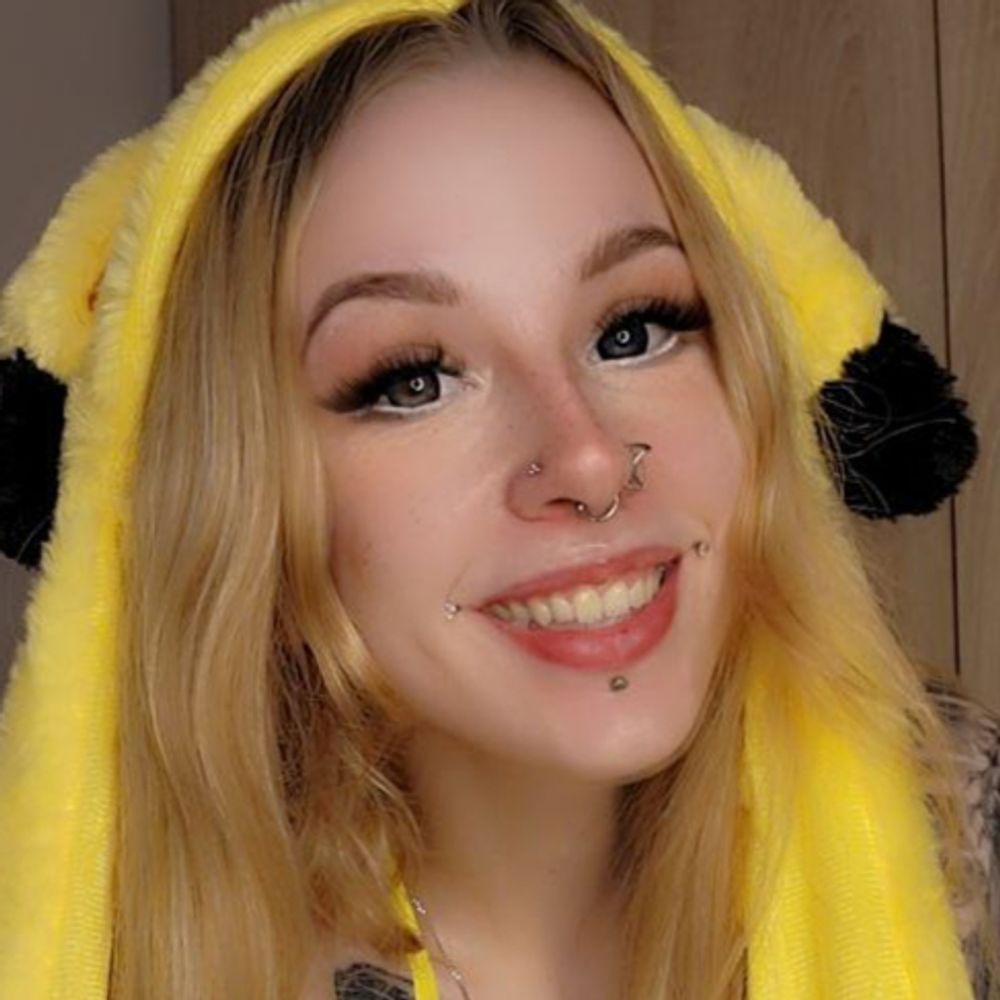 Lily </3