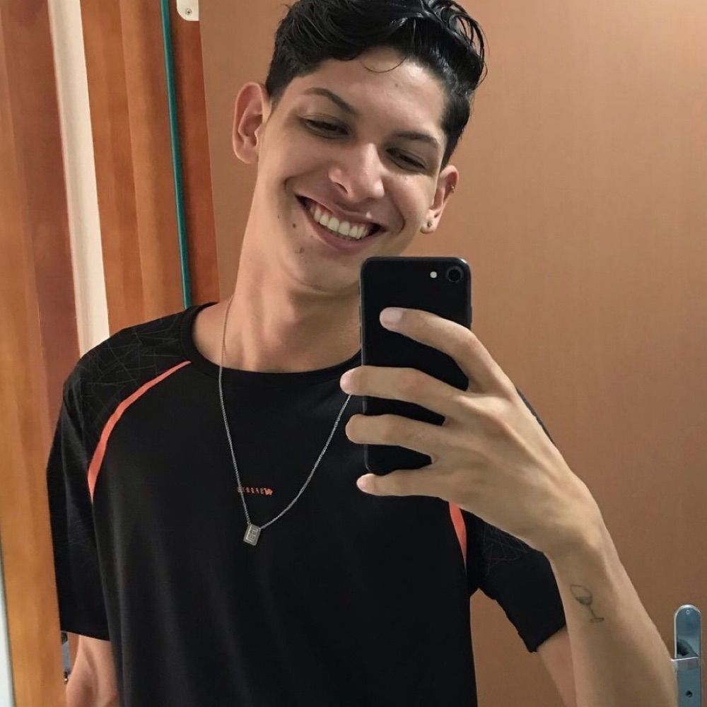 Adrian🦒