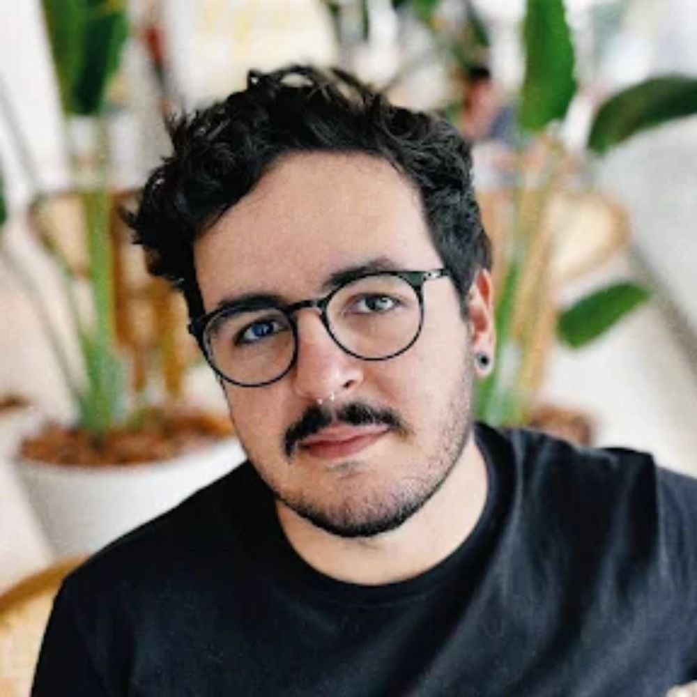 André