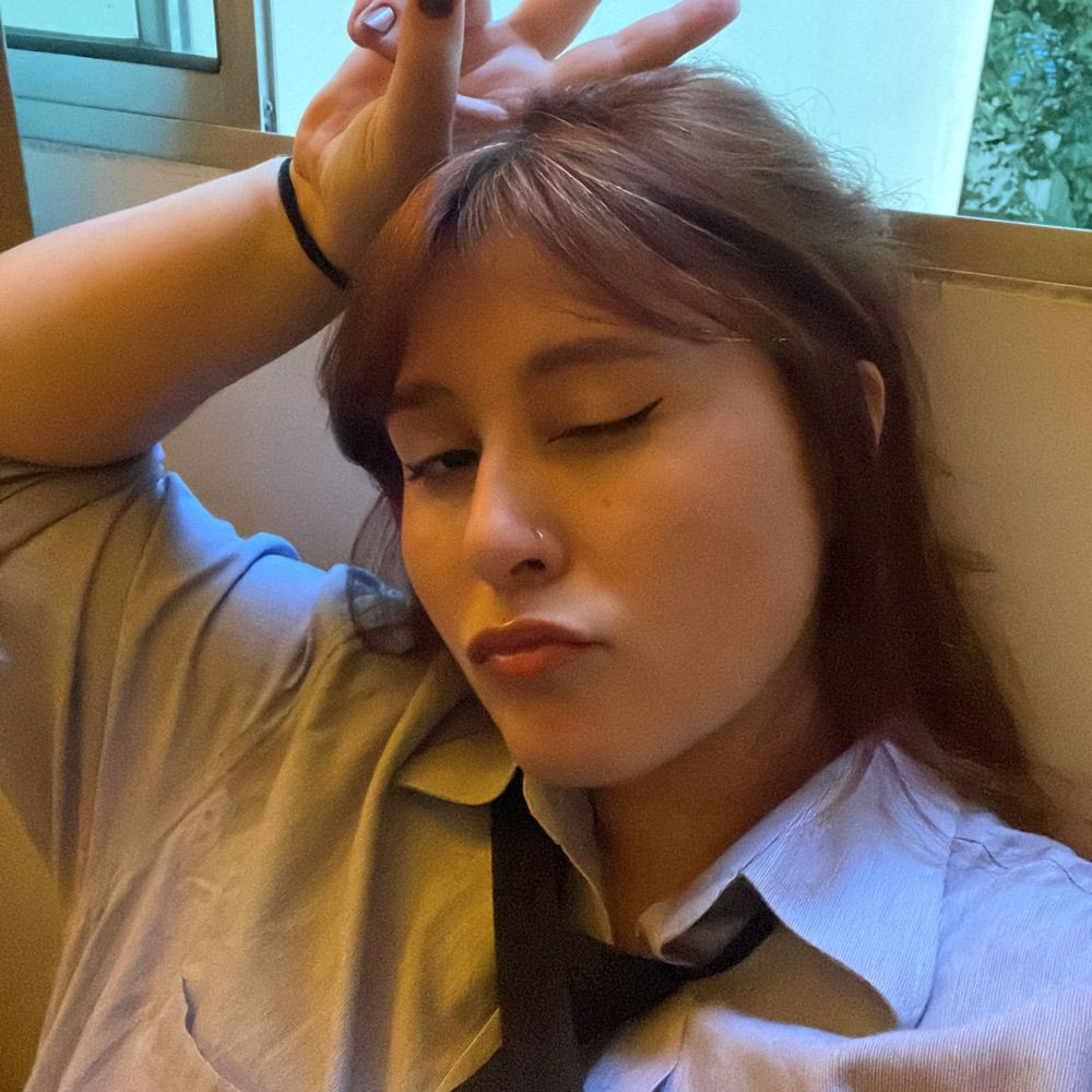 super graphic ultra modern girl
