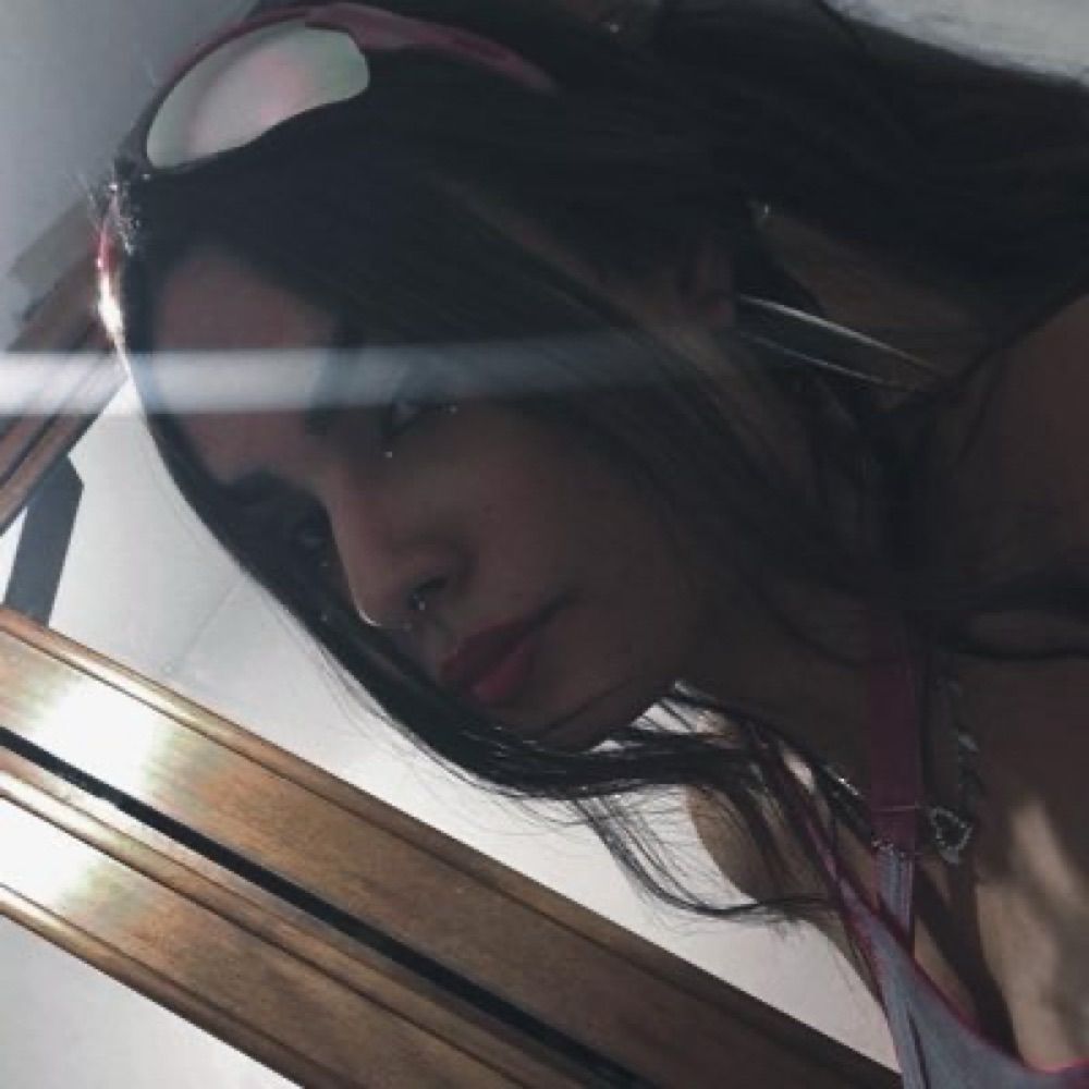 isa colucci⋆.ೃ࿔*:･