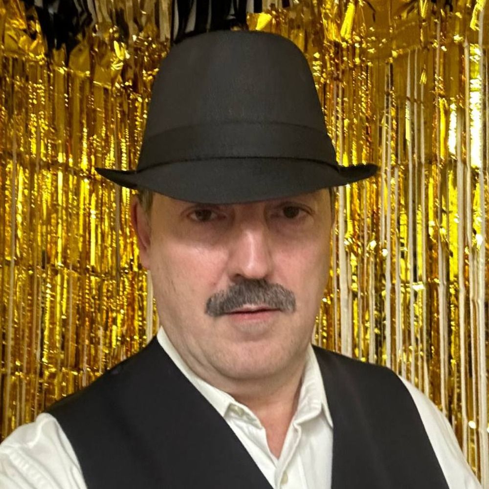 Luis Desde Canada