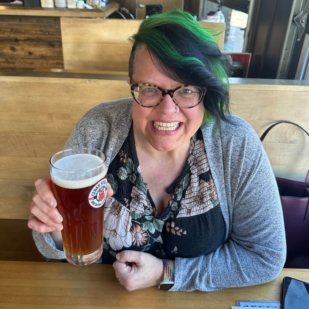 Amy Russell 🏳️‍⚧️🏳️‍🌈🇨🇦🇺🇦