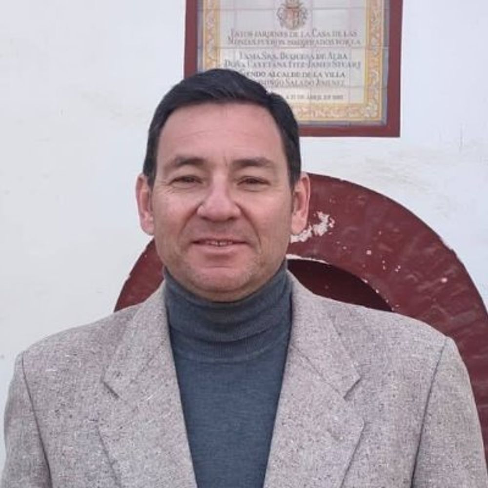 Carlos J. Martín