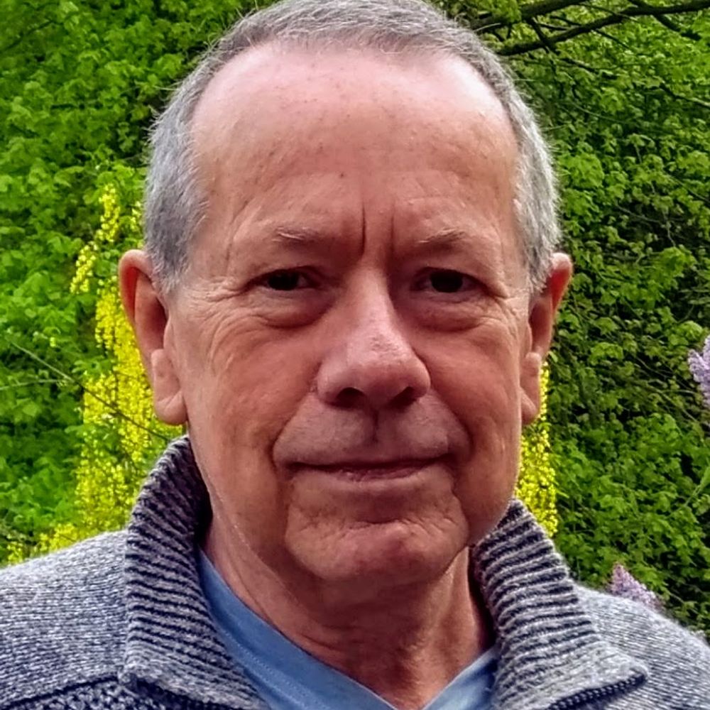 Peter Hollis