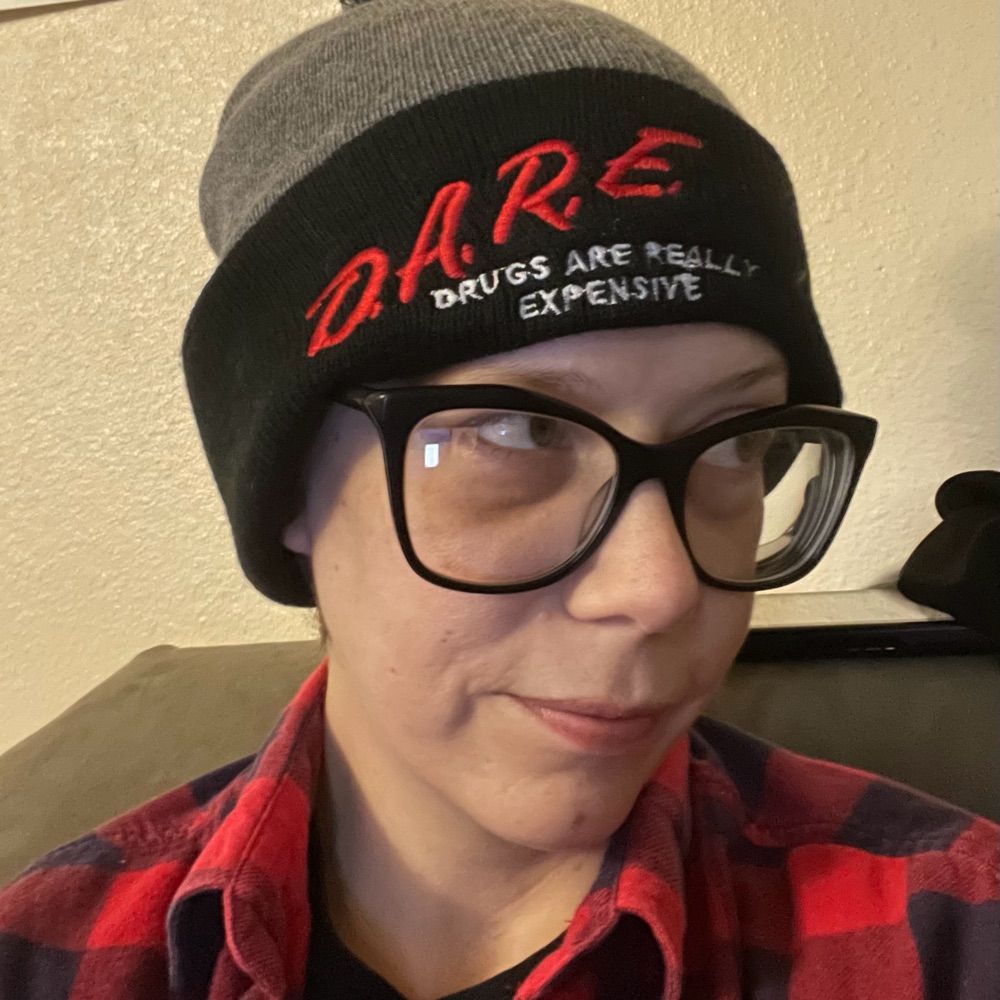 Kat (she/her)
