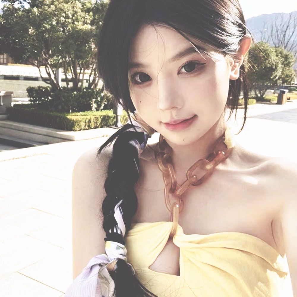 𝑦𝑜𝑢𝑟𝑠 , Elodie.