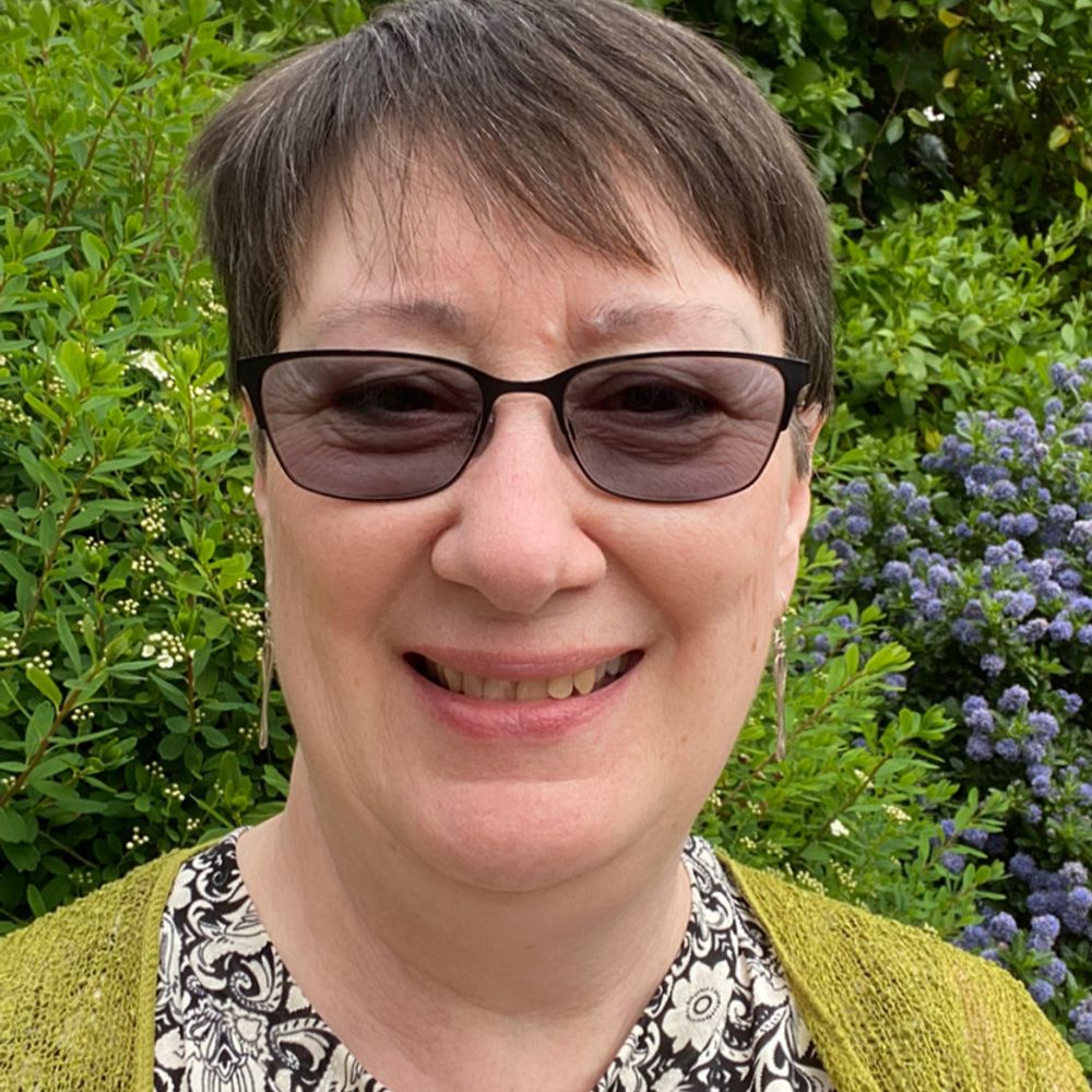 Carolyn Alderson, Genealogist