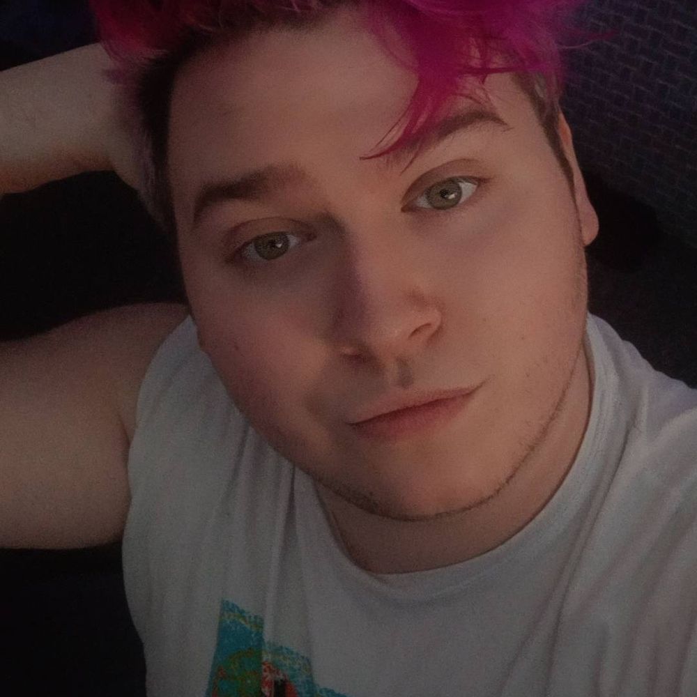 MimicsMayhem Twitch Streamer