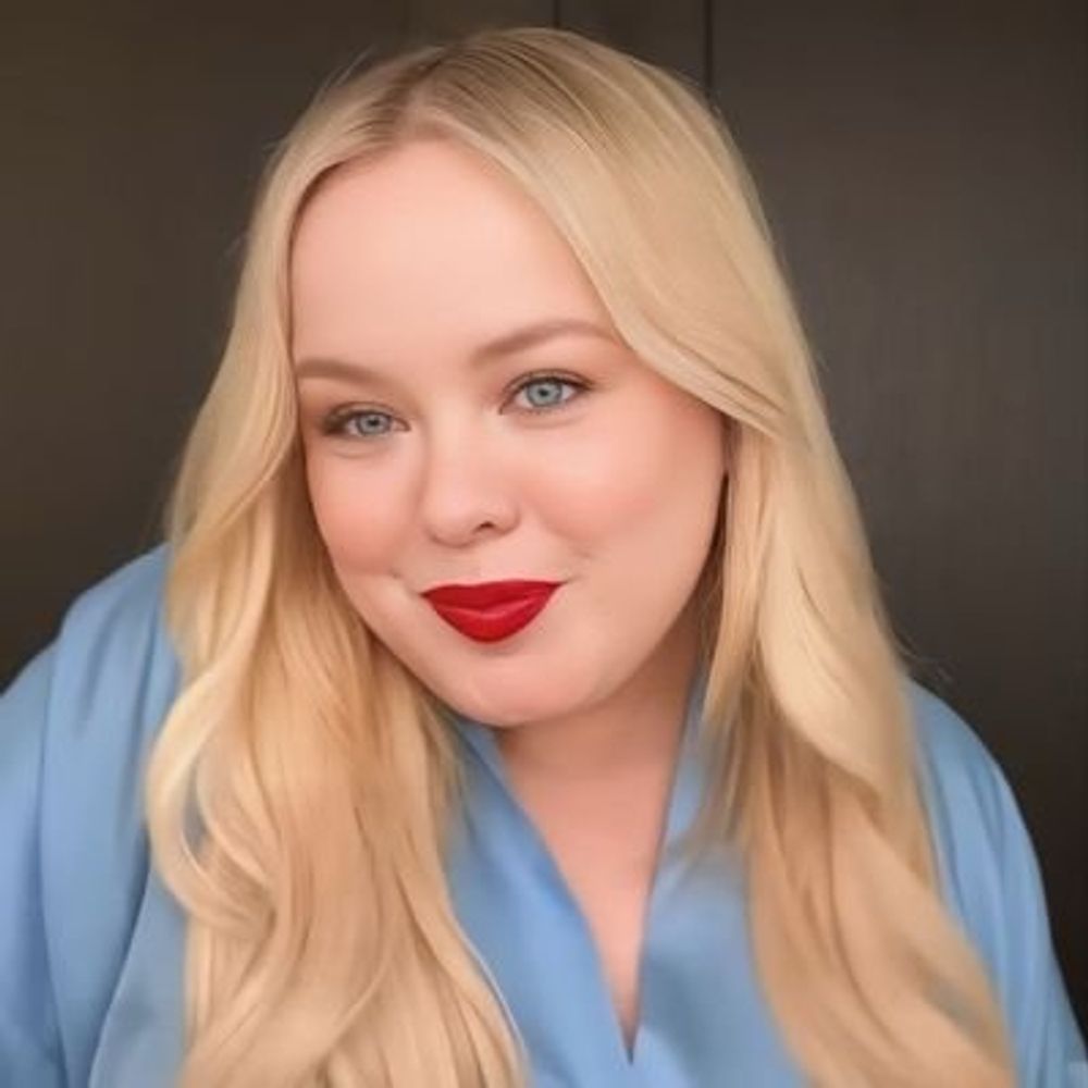 ⋆｡˚୨𝑷𝒂𝒐𝒍𝒂୧˚｡⋆ 🇨🇱