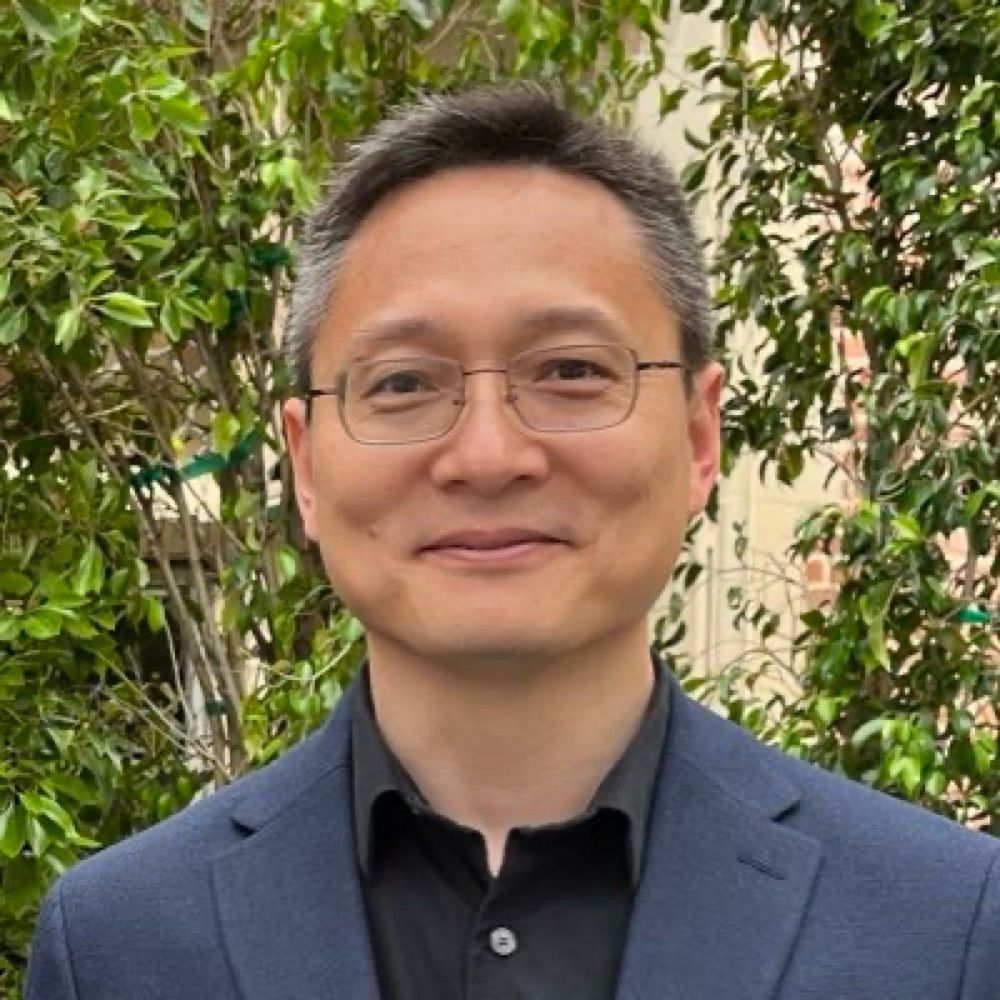 Zhongbo Kang