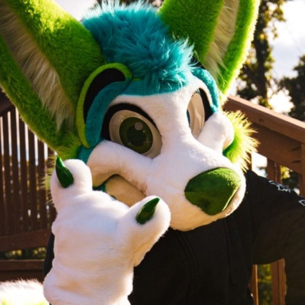 Dumb Green Dog's avatar