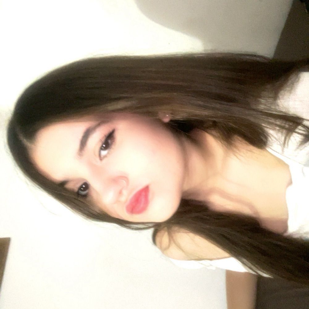 nana. ★