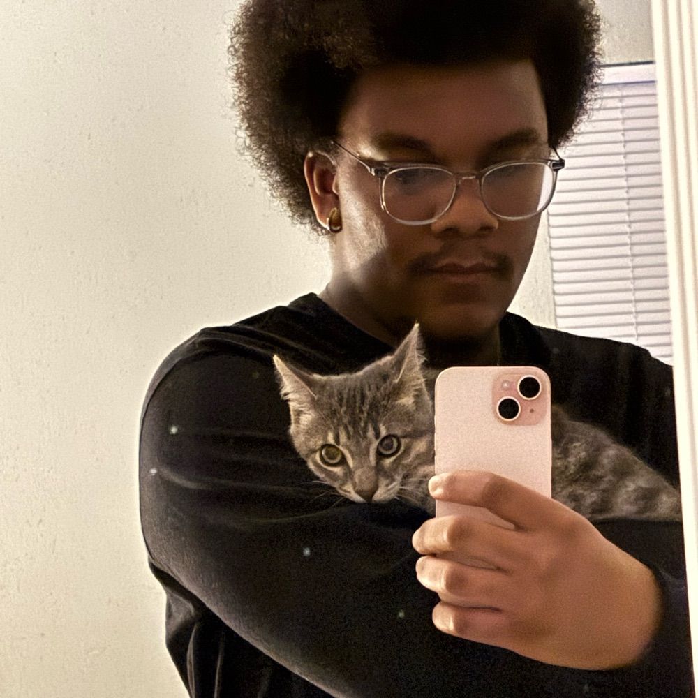 👽