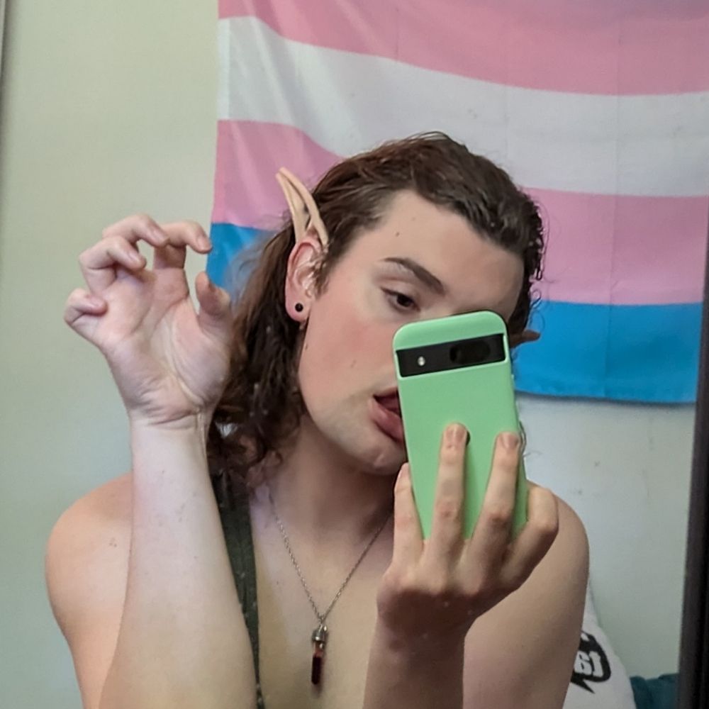 Vi 🏳️‍⚧️💜