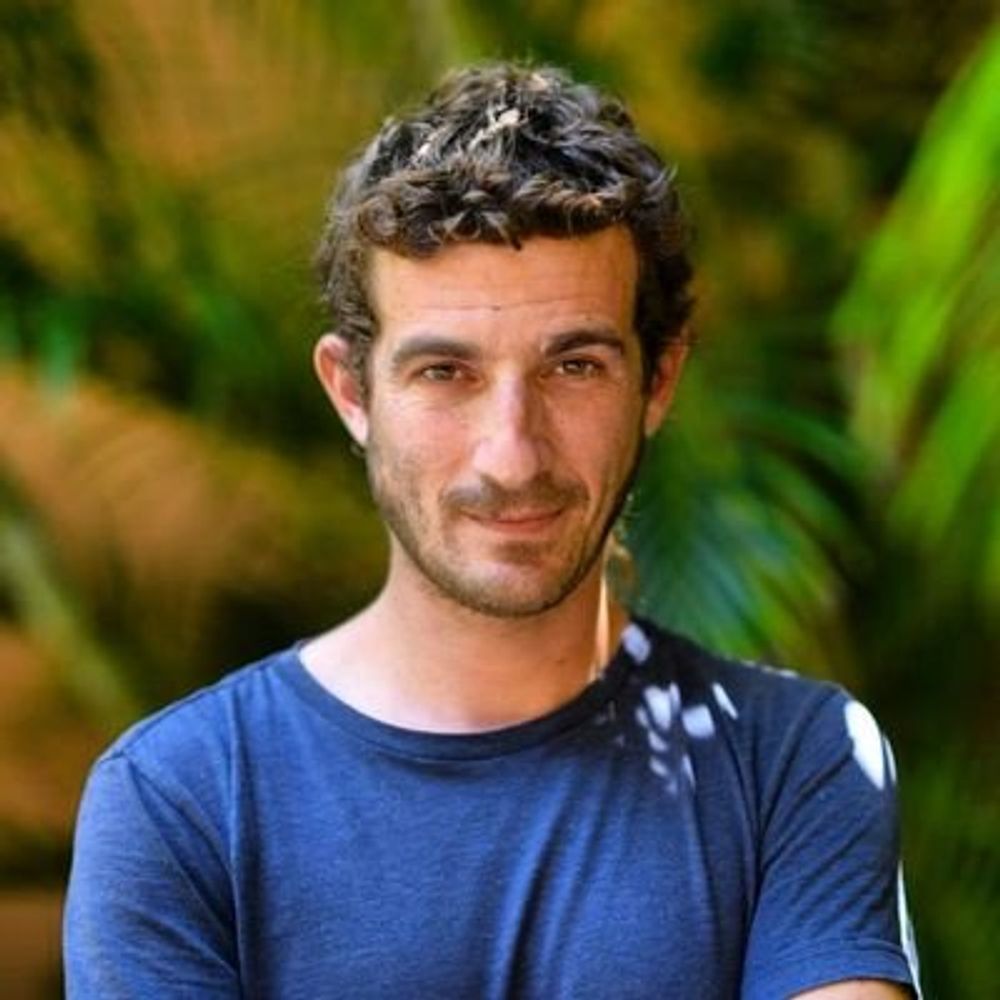 Javier Flores