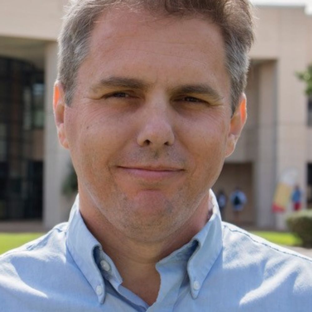 Doug Holton