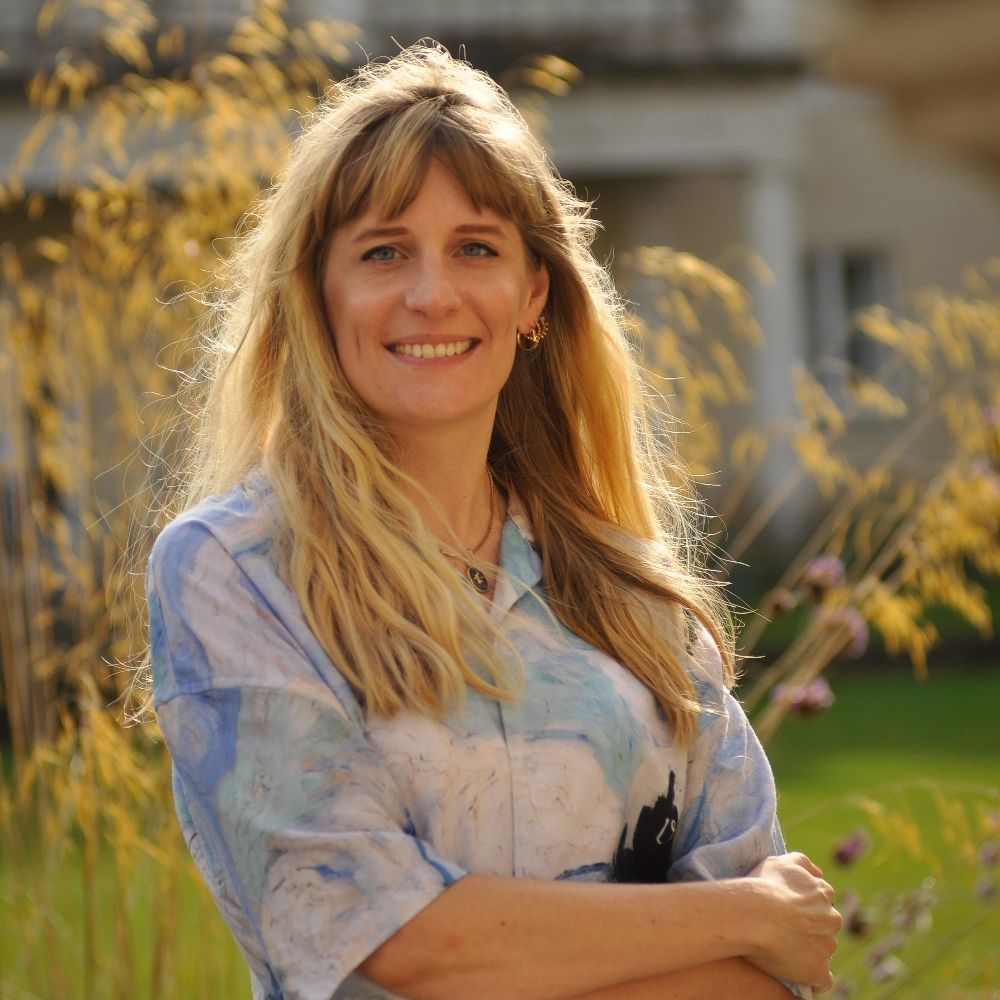 Dr Rachel Coombes