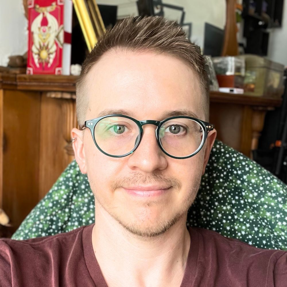 Holland Albright | Composer (available for work) 🏳️‍🌈✨