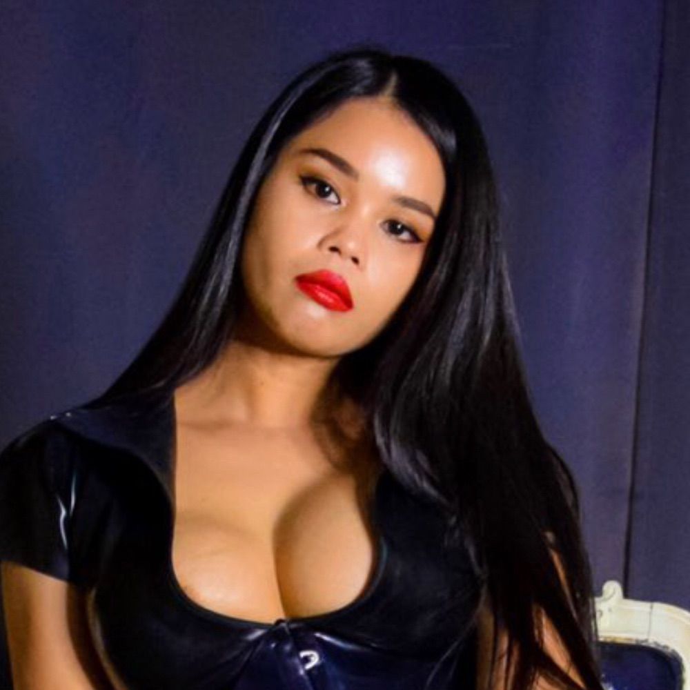 Mistress Nikki