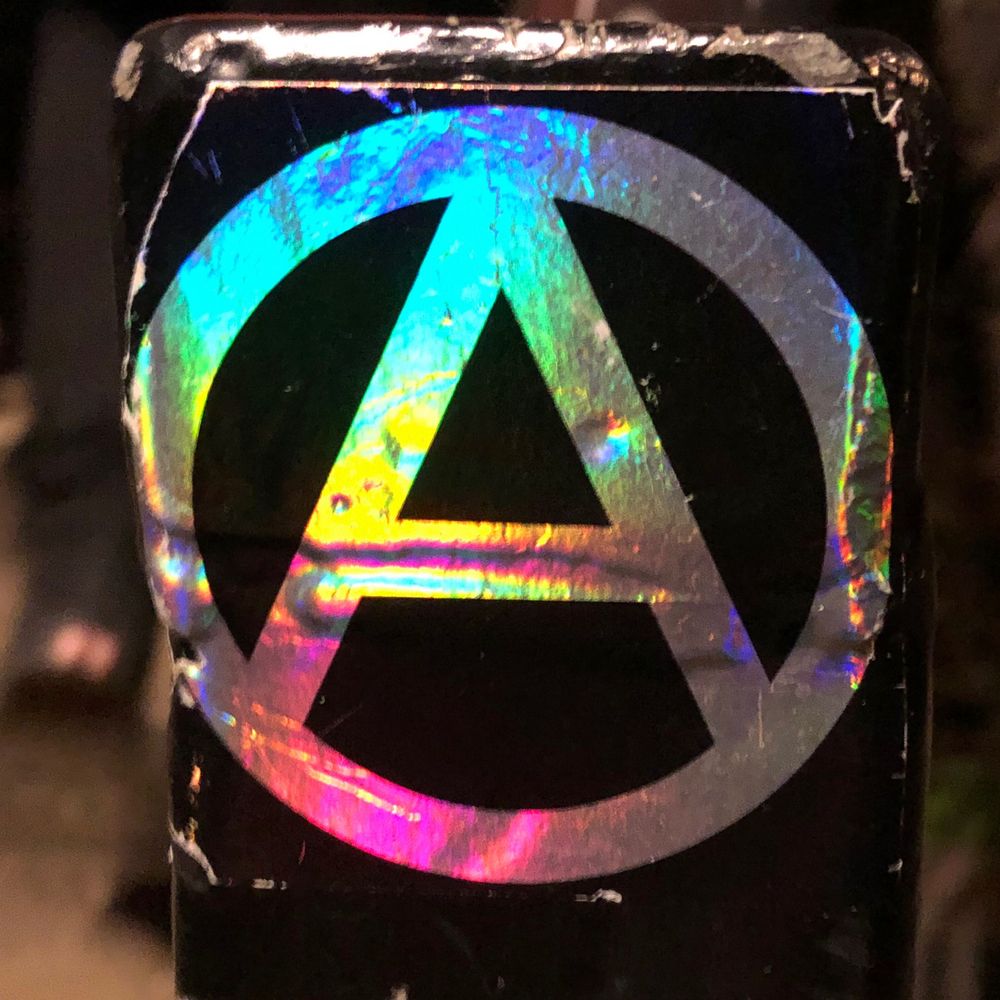 Anarchronique (they/them)