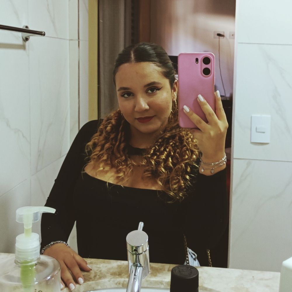 Luana Dalchiavon 