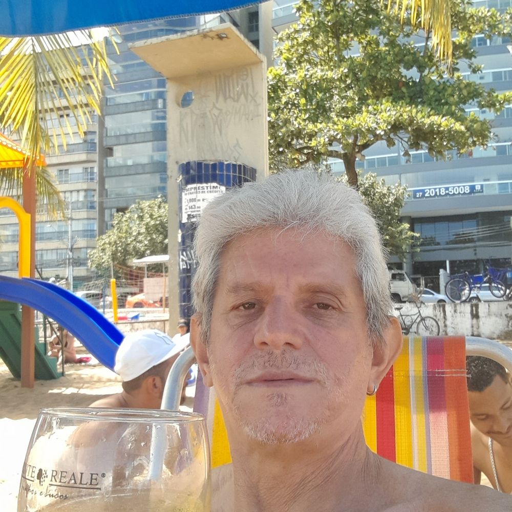 Prof. Daniel 🚩🚩🚩