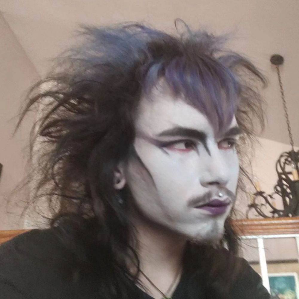 Yr local cybergrind pissgirl