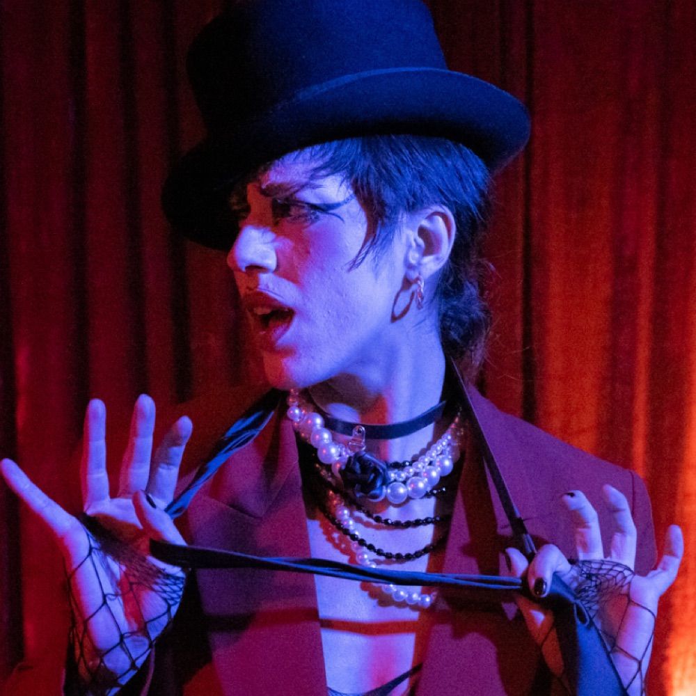 Sara Brown | Quing of Cabaret