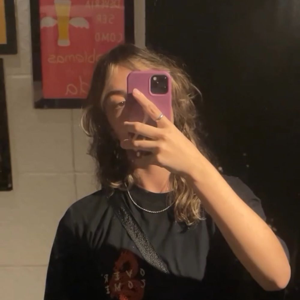 𝖈𝖆𝖕𝖊𝖑 🕷️